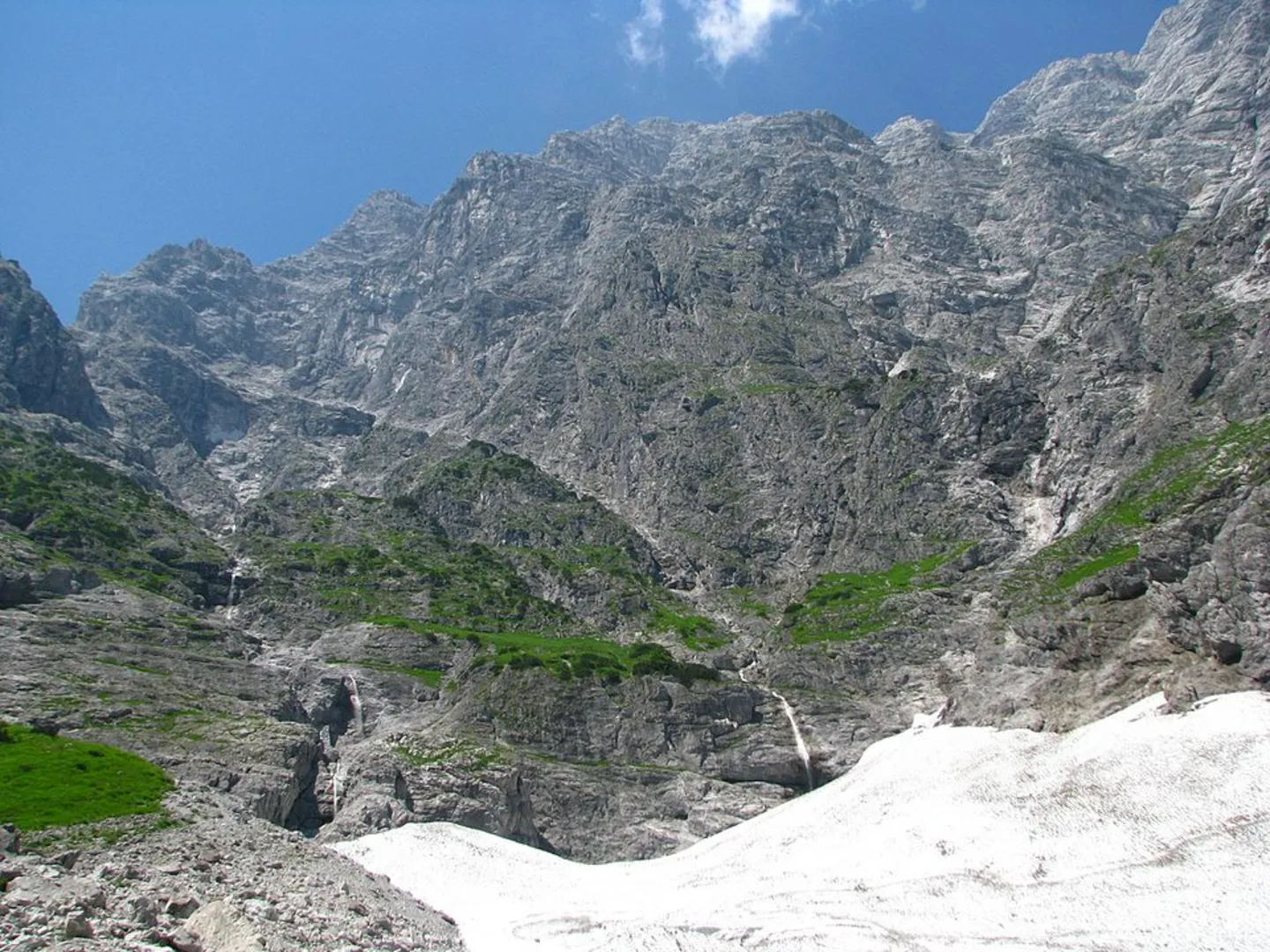 An image depicting the trail Eiskapelle Walk from St Bartholomä and its surrounding area.