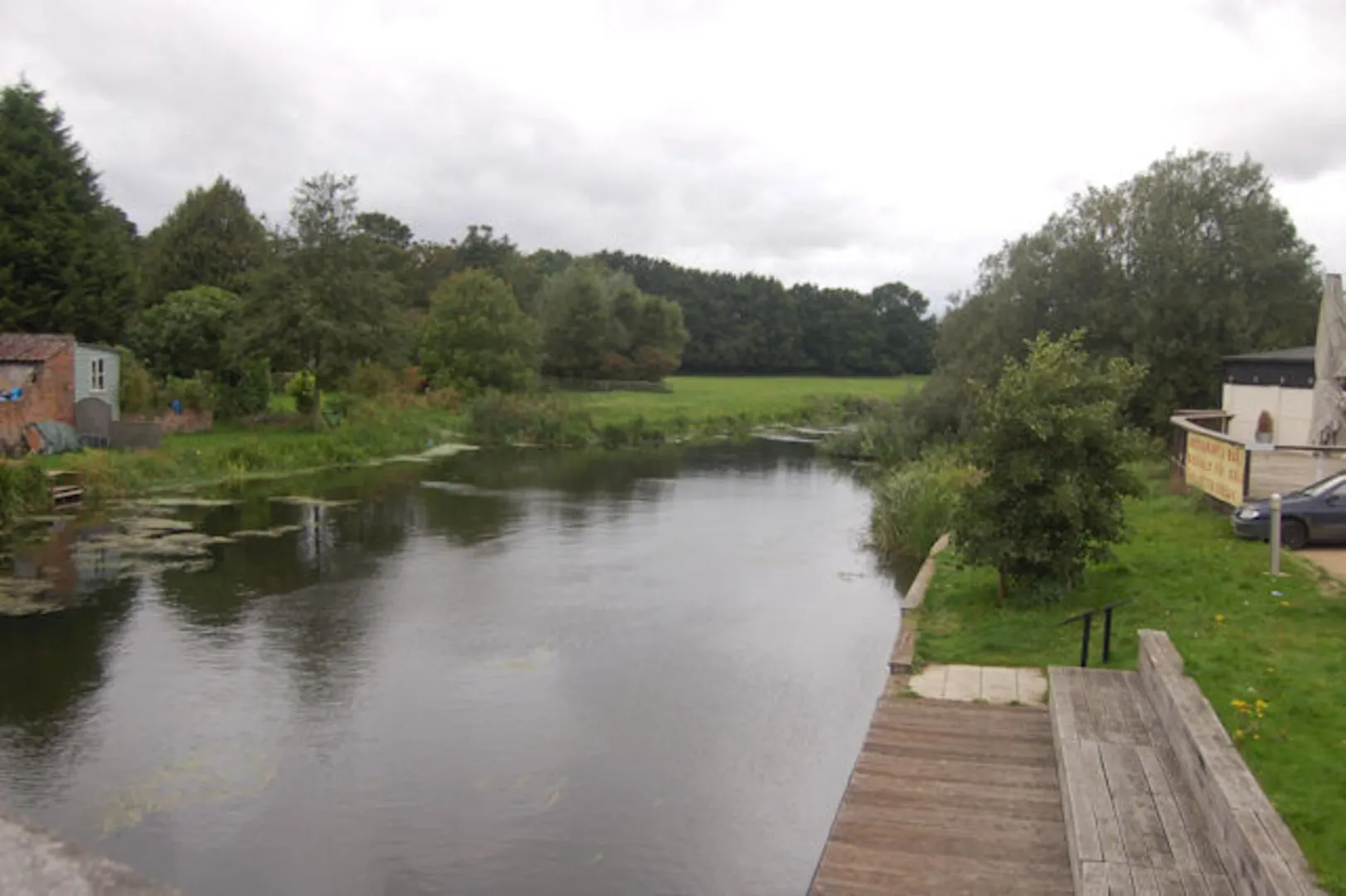 An image depicting the trail Sudbury to Bures Walk and its surrounding area.