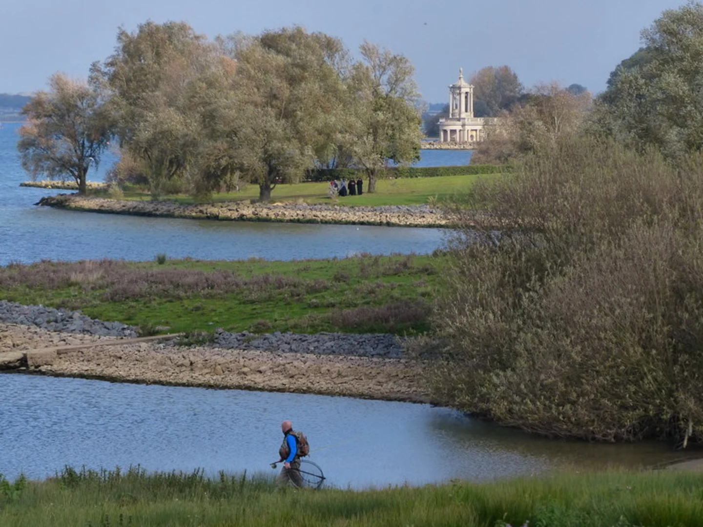 An image depicting the trail Oakham Walk and its surrounding area.