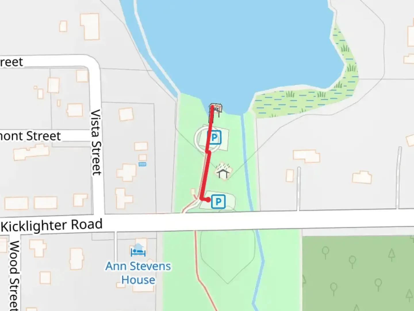 An image depicting the trail Lake Macy Park Walk and its surrounding area.