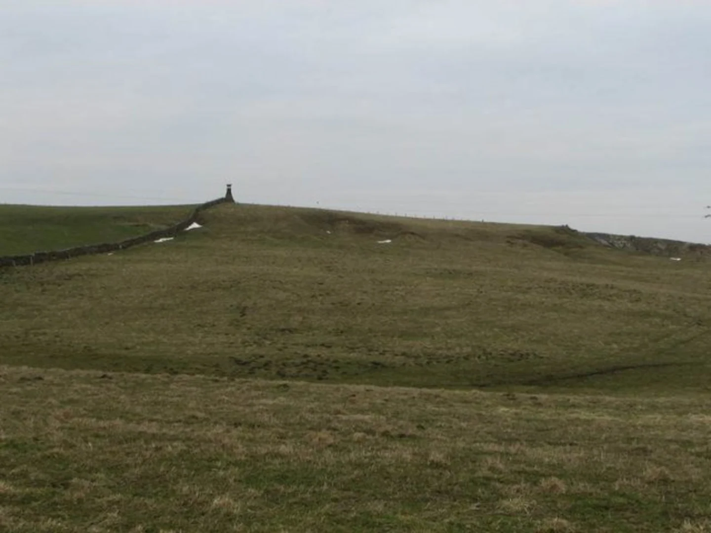An image depicting the trail Beacon Hill, Huthwaite Plantation and Cod Beck Reservoir Loop and its surrounding area.