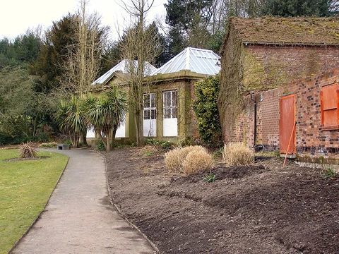 An image depicting the trail Philips Park Loop and its surrounding area.