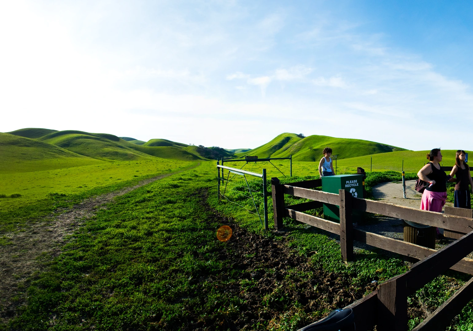 An image depicting the trail Ridge and Stewartville Loop Trail and its surrounding area.