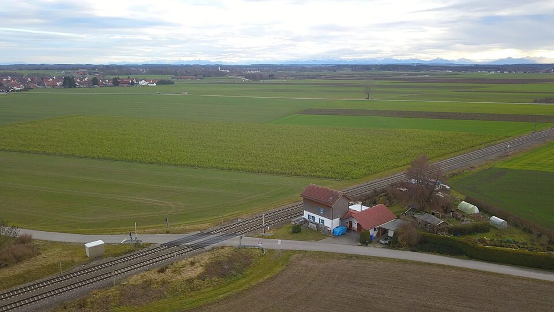 An image depicting the trail Lindenberg im Allgaeu to Eglofs via Lindenberg-Eglofs and its surrounding area.