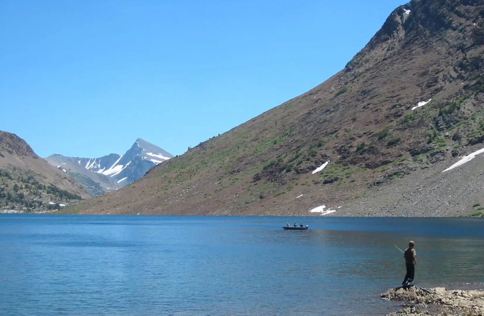 An image depicting the trail North Peak and North Peak Pass via Saddlebag Lake Trail and its surrounding area.