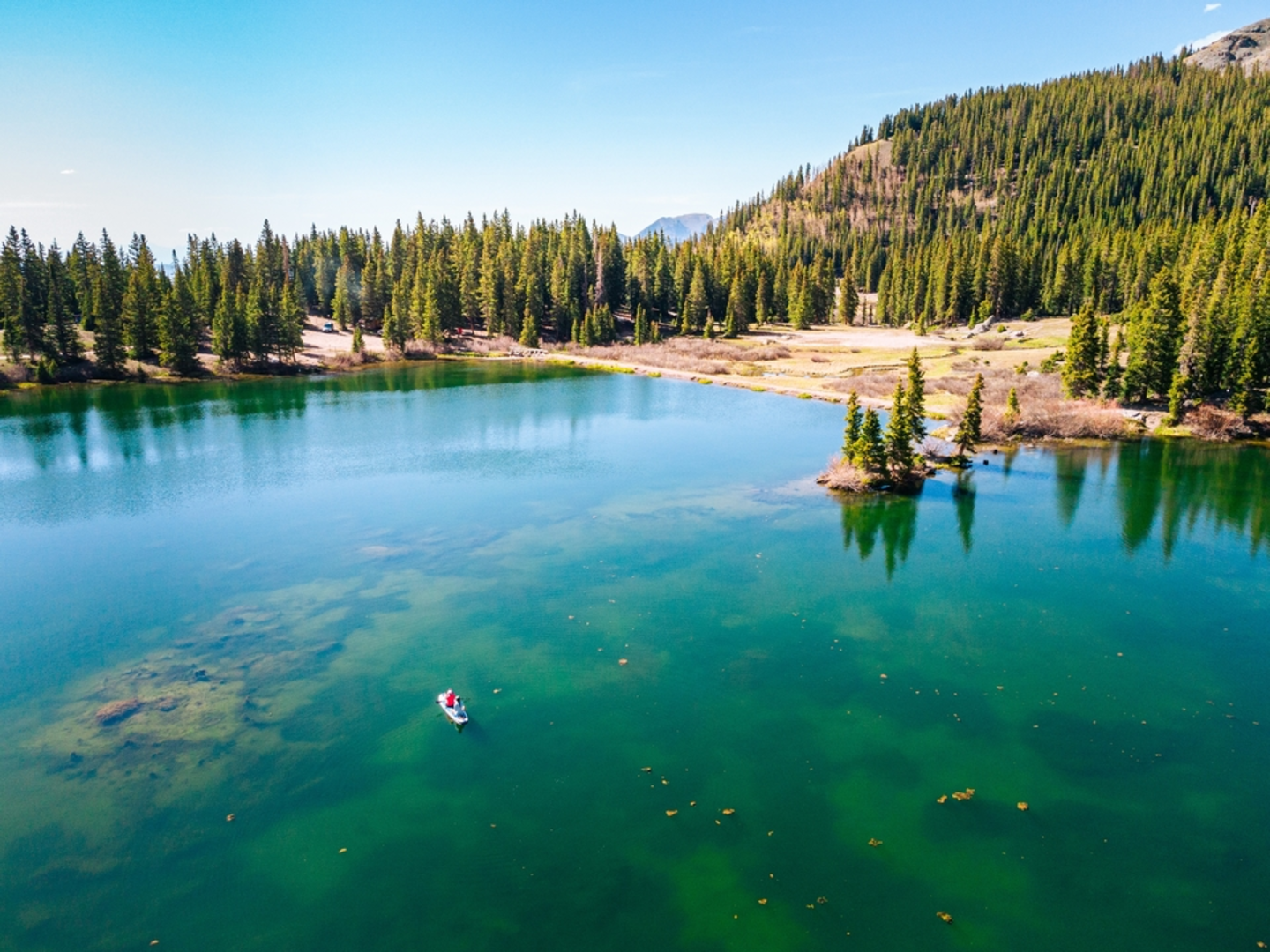 An image depicting the trail Alta Lakes Trail and its surrounding area.