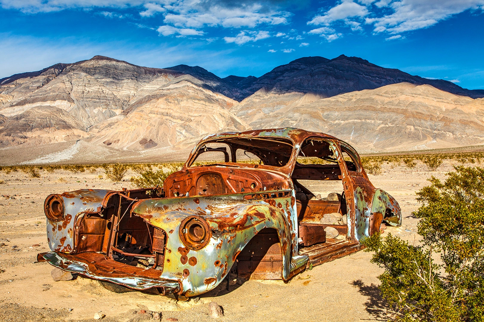 An image depicting the trail Big Four Mine via Lake Hill Road and its surrounding area.