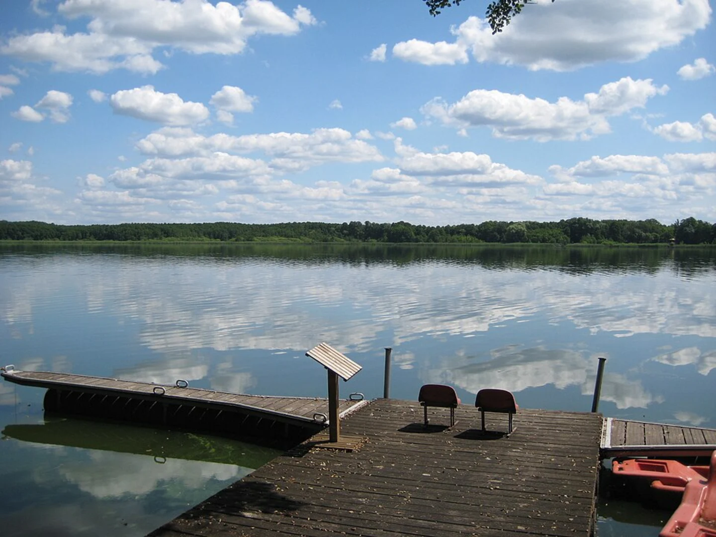 An image depicting the trail Wellingdorf and Klausdorf Loop via River Schwentine and its surrounding area.