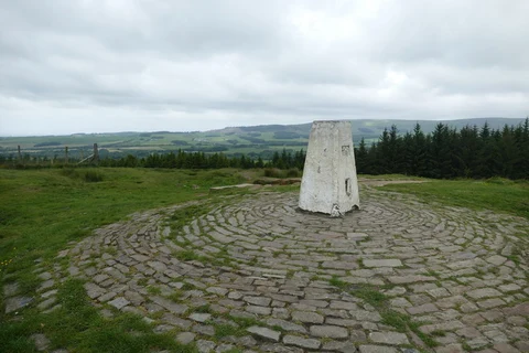 An image depicting the trail Beacon Fell Country Park Loop and its surrounding area.