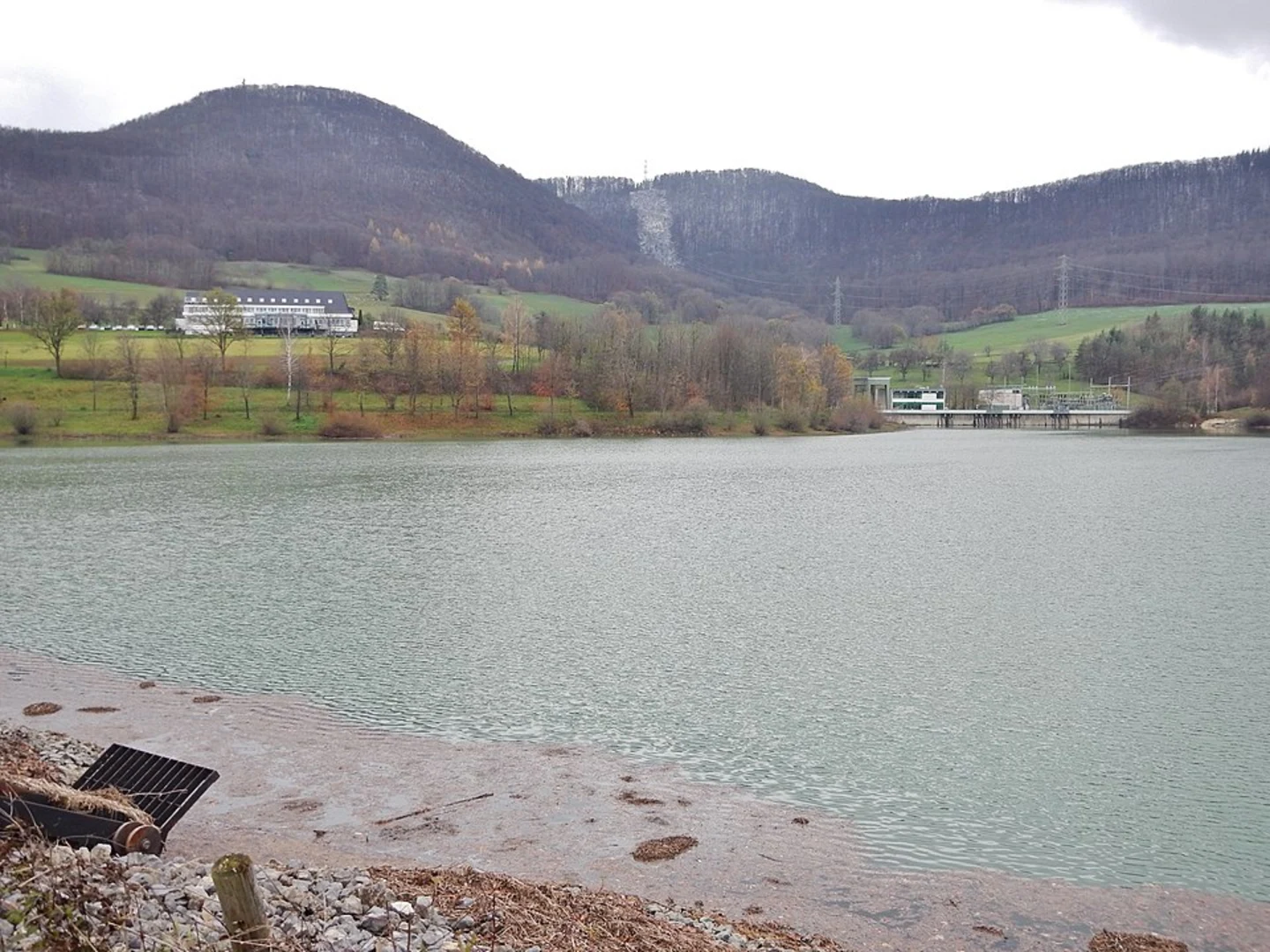 An image depicting the trail Stausee Glems Loop and its surrounding area.