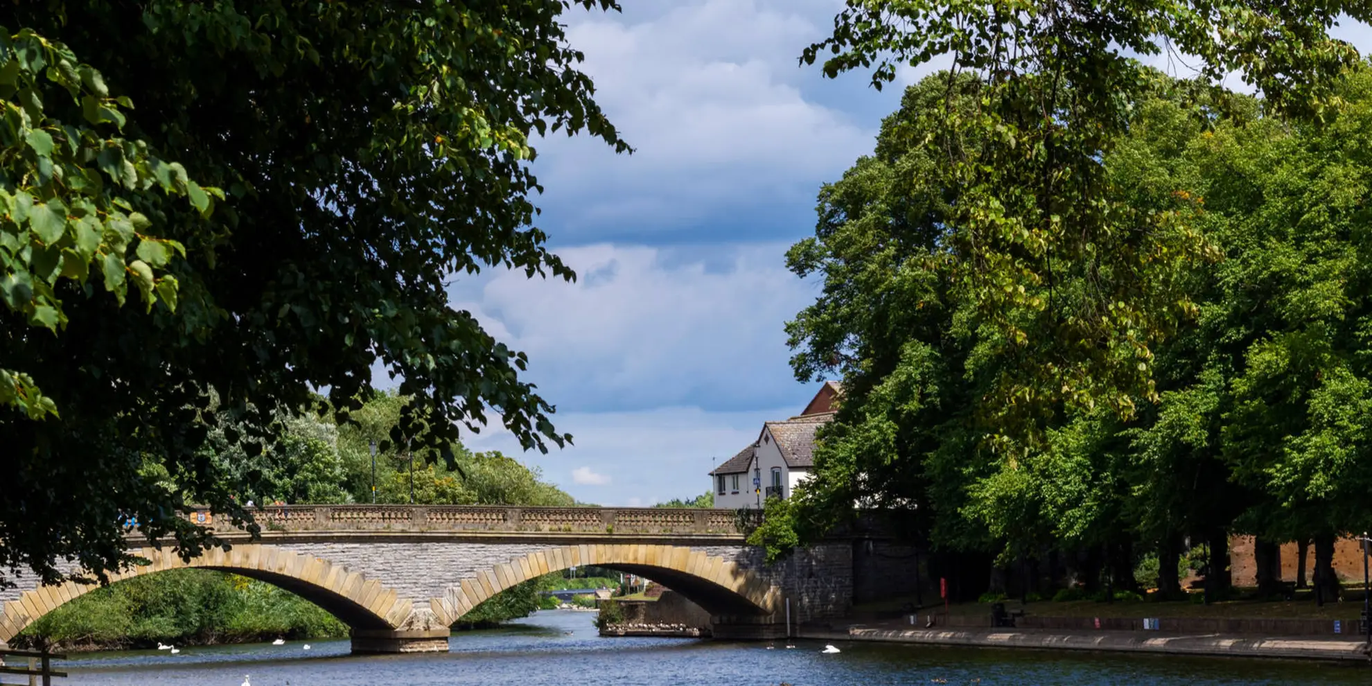 An image depicting the trail Evesham and Haselor Hill from Cropthorne and its surrounding area.