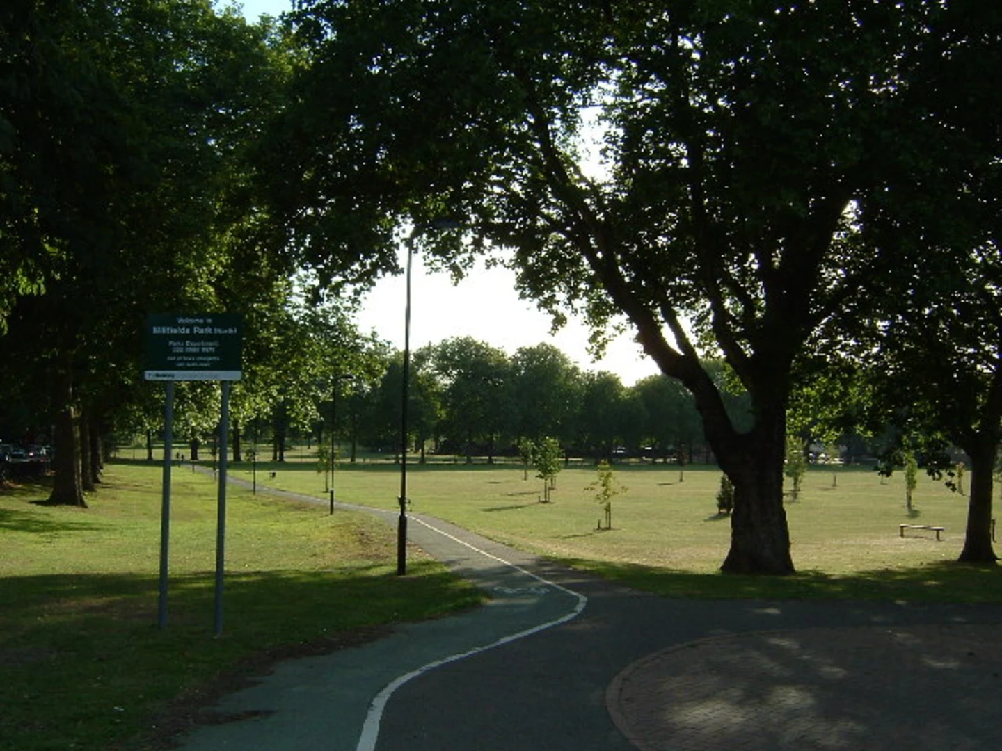 An image depicting the trail Millfields Park, river Lee Navigation, Victoria Park and Sunken Garden Walk and its surrounding area.