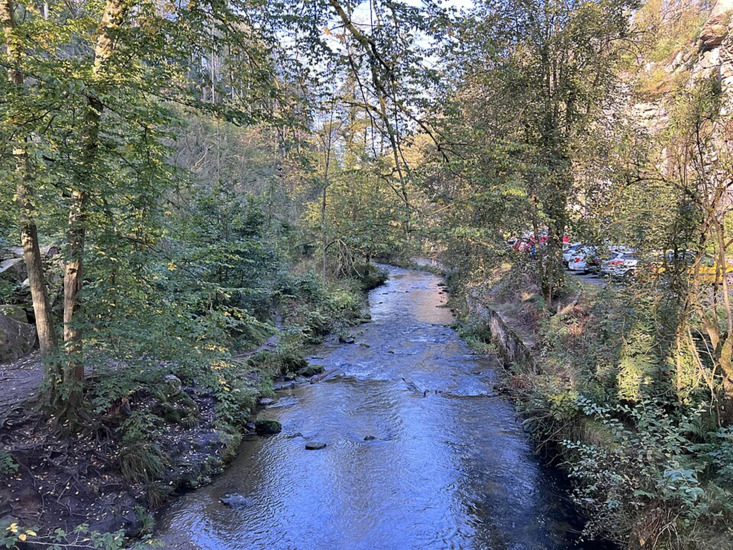 An image depicting the trail Neuer Wildenstein via Wachberg and Floessersteig and its surrounding area.