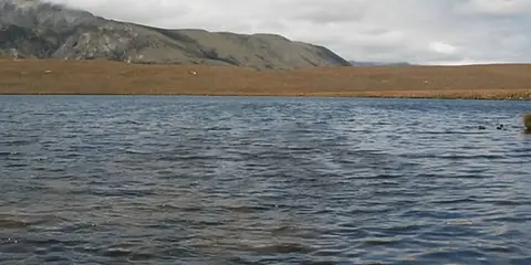 An image depicting the trail Lake Emily to Glenrock Stream - Rakaia Valley and its surrounding area.