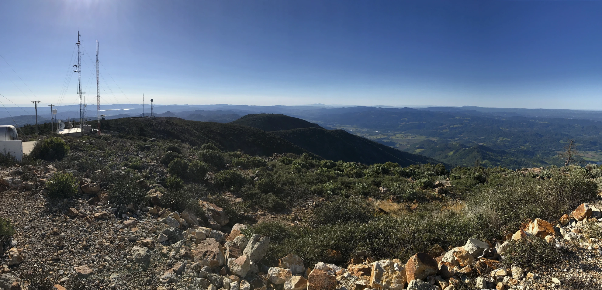 An image depicting the trail Berryessa Peak and its surrounding area.