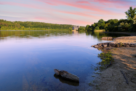 An image depicting the trail Wachusett Reservoir From Metropoliton Road and its surrounding area.