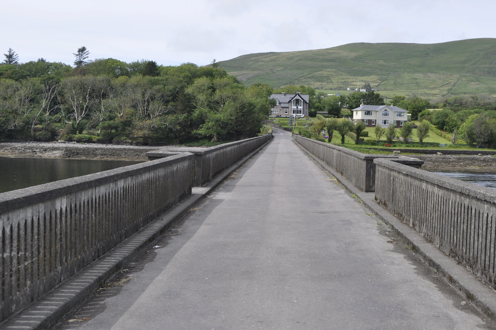 An image depicting the trail Kerry Way Glenbeigh to Cahersiveen and its surrounding area.