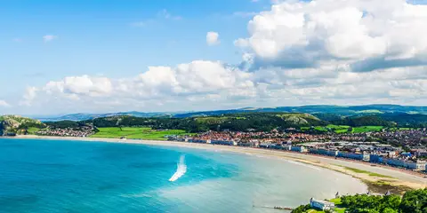 An image depicting the trail North Wales Path and its surrounding area.