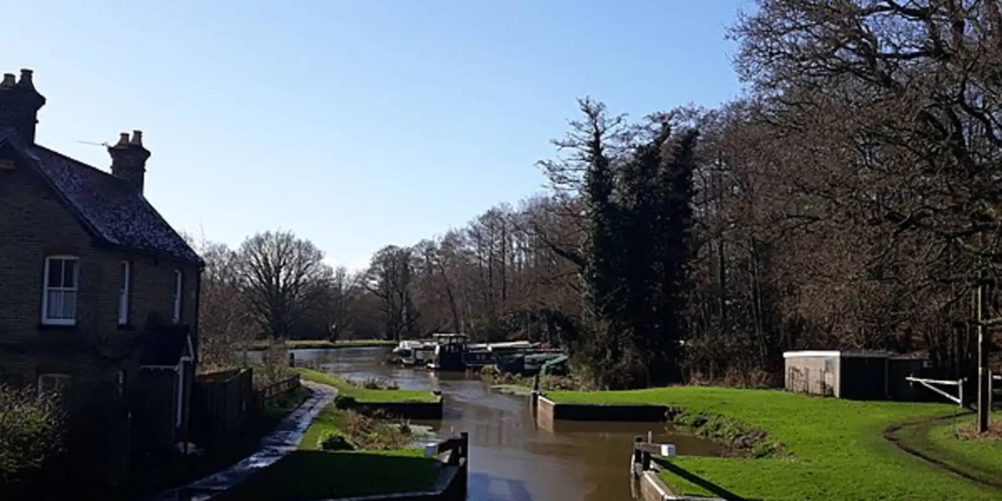 An image depicting the trail Ripley - River Wey - Wisley Gardens and Walsham Lock and its surrounding area.