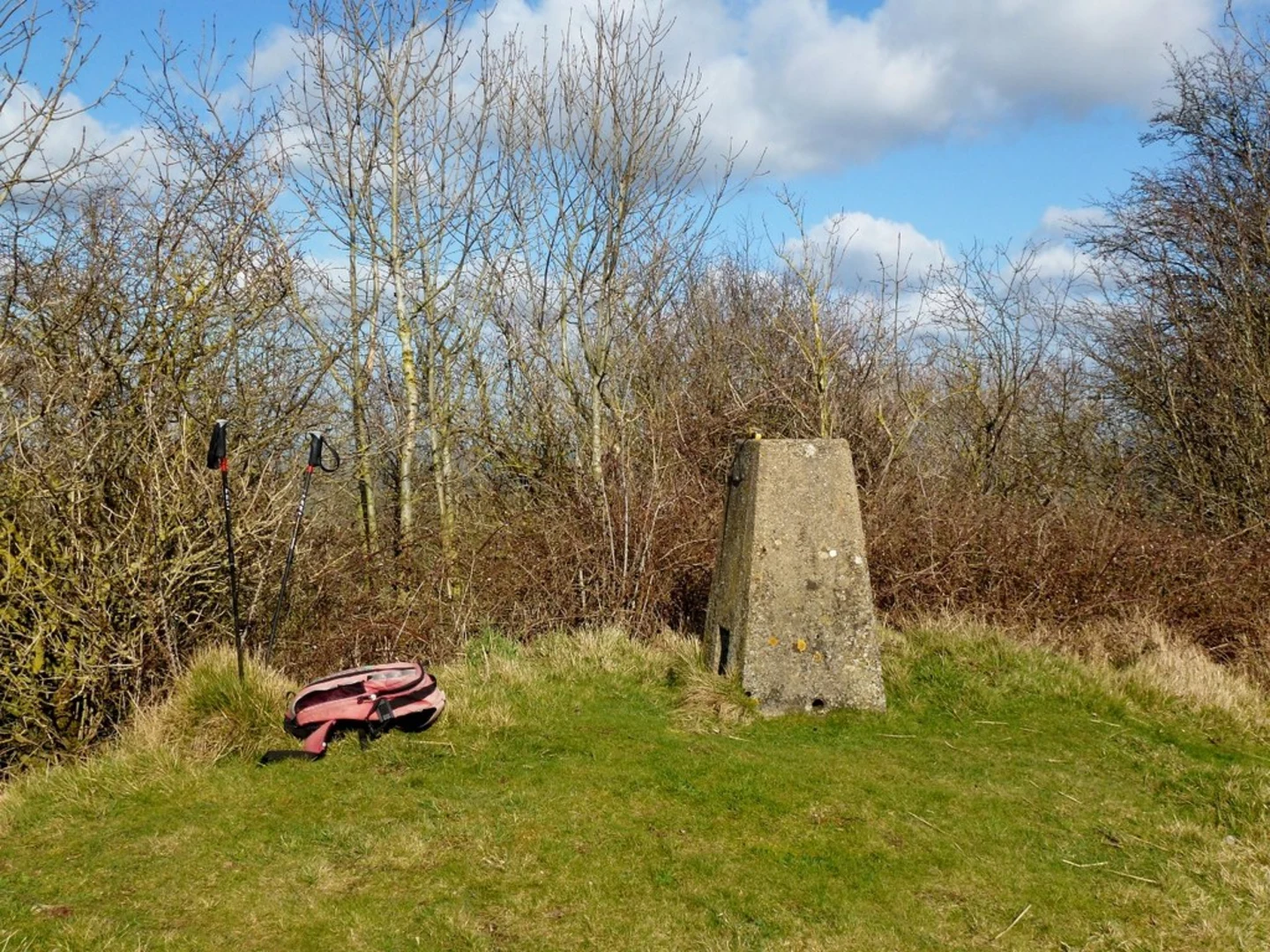 An image depicting the trail Winchcombe to Tewkesbury Walk and its surrounding area.
