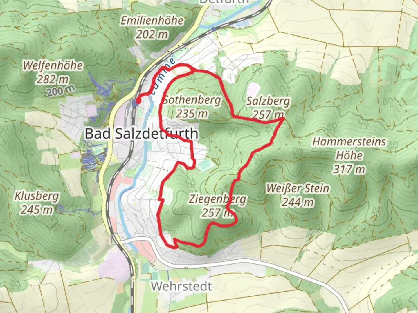 An image depicting the trail Rundwanderweg Ziegenberg and Soelter Weg and its surrounding area.