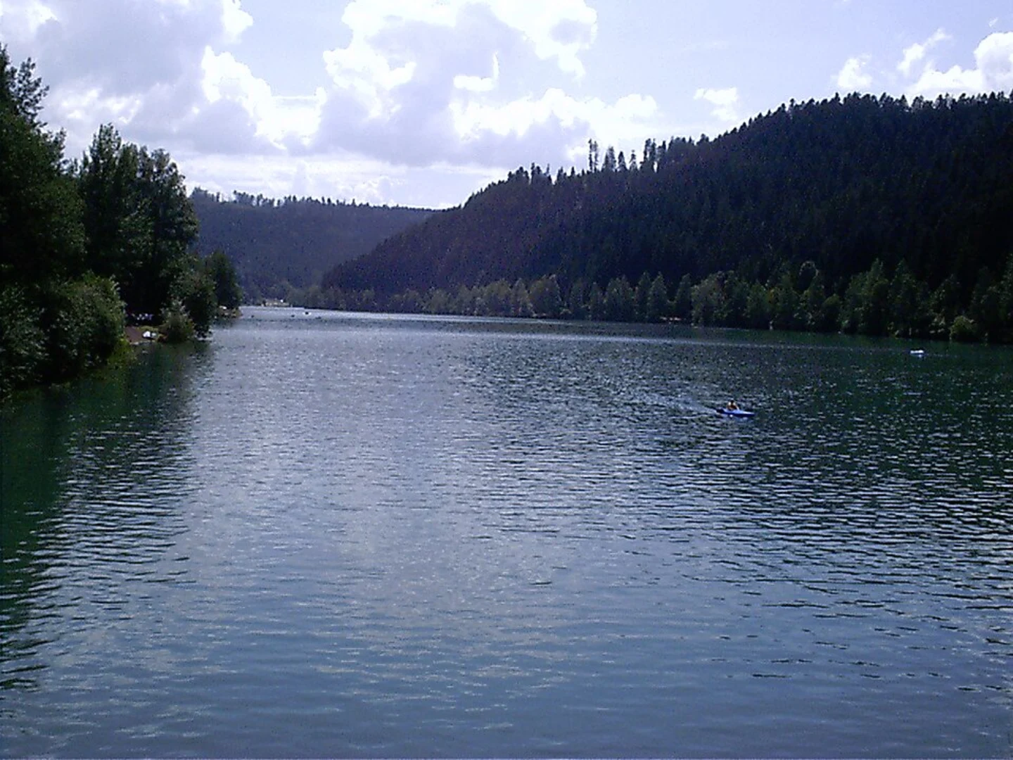 An image depicting the trail Nagoldtalsperre Loop via Erzgrube and its surrounding area.
