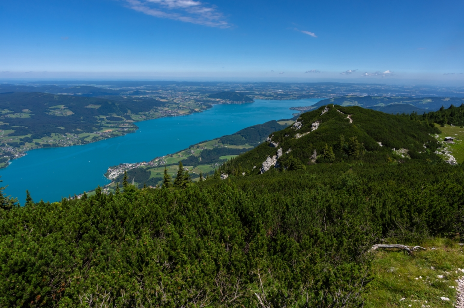 An image depicting the trail Attersee Village Panorama Trail and its surrounding area.