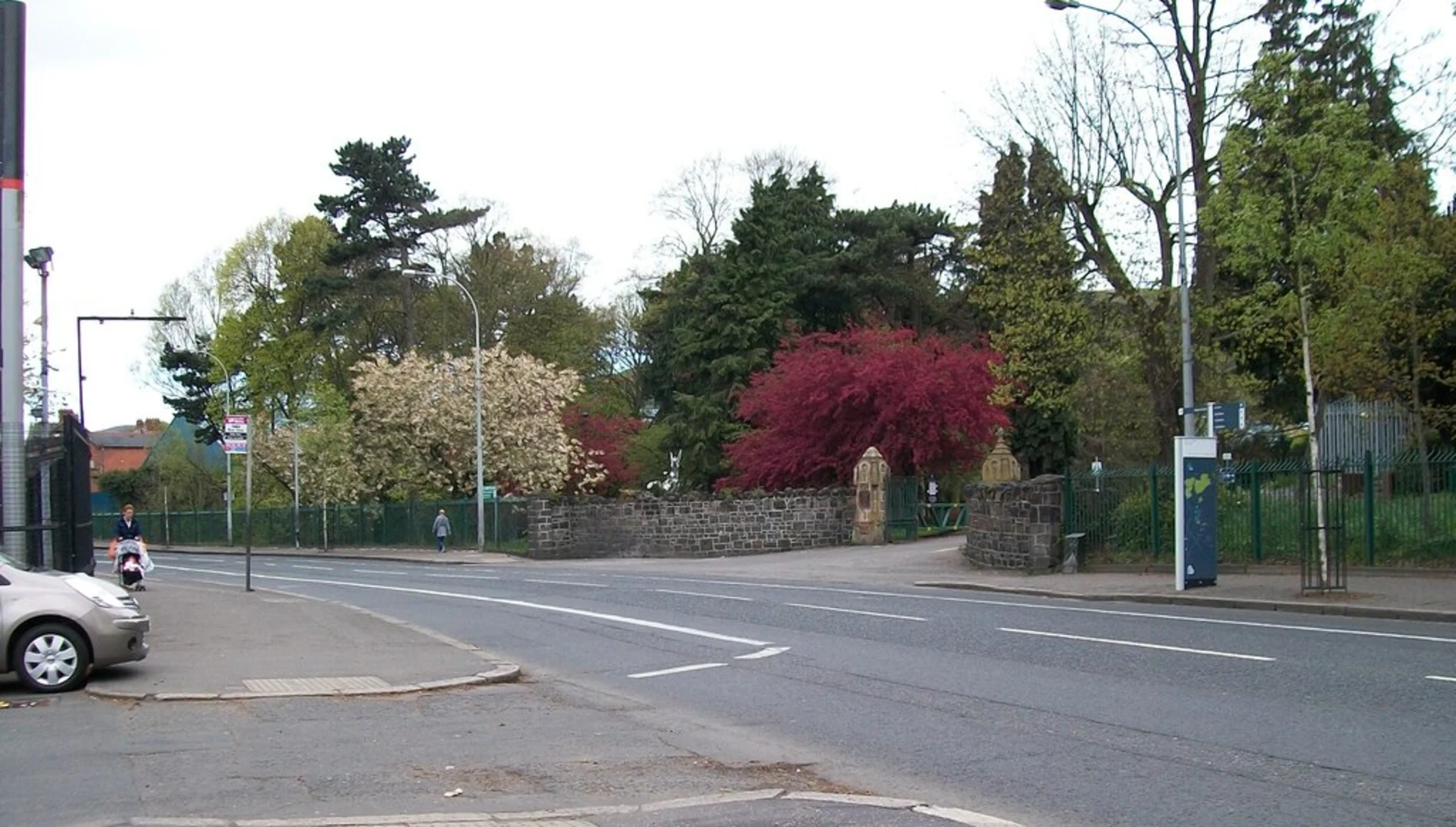 An image depicting the trail Falls Park and its surrounding area.