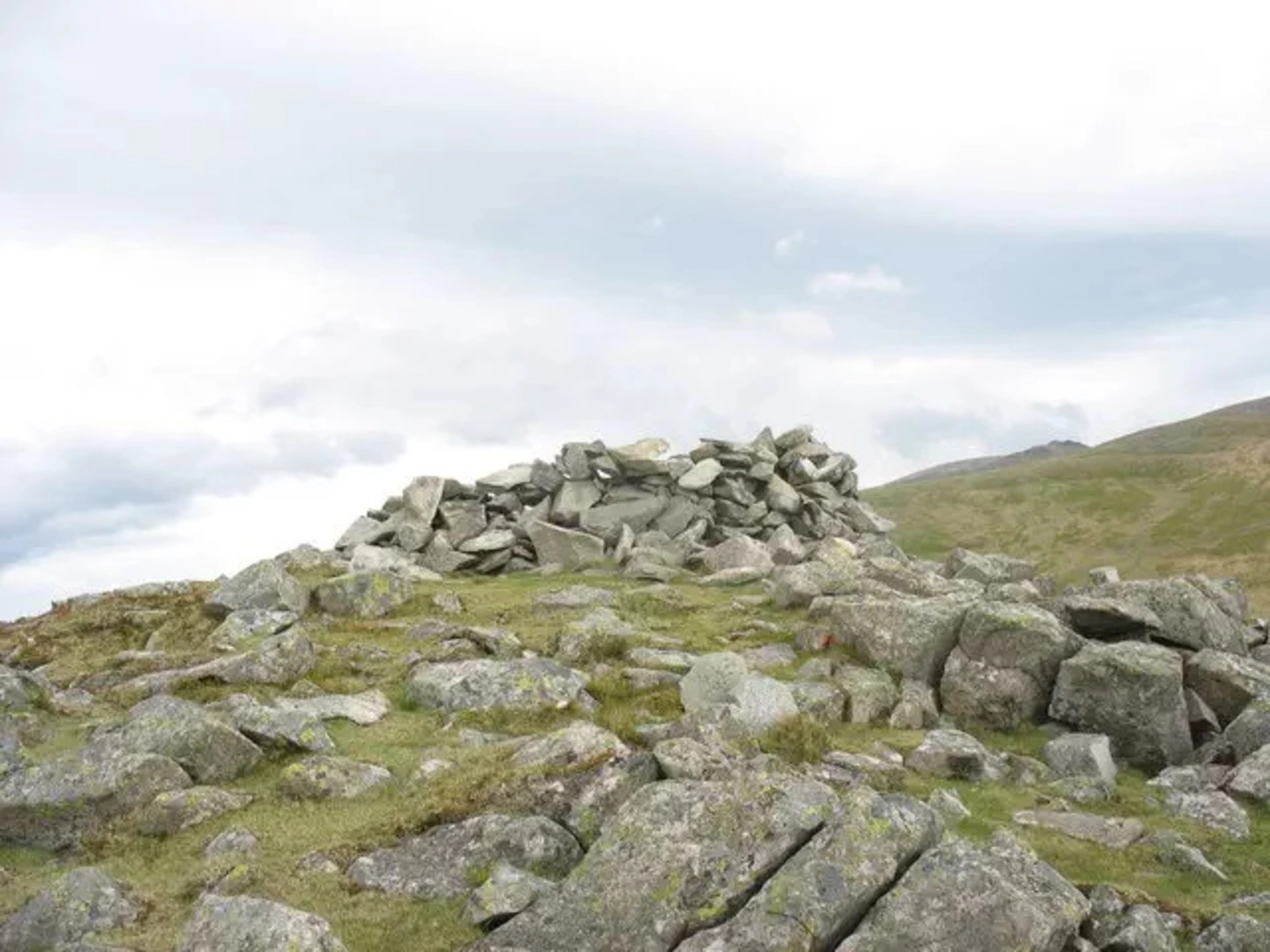 An image depicting the trail Moel Faban - Gyrn and Moel Wnion from Rachub and its surrounding area.