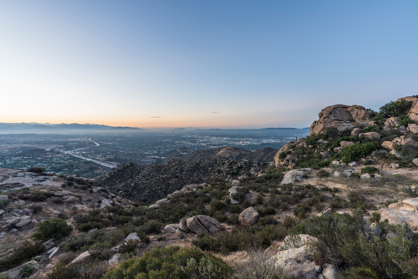 An image depicting the trail Las Llajas Canyon and Rocky Peak Loop Trail and its surrounding area.
