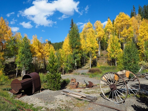 An image depicting the trail Aspen Alley Trail and its surrounding area.