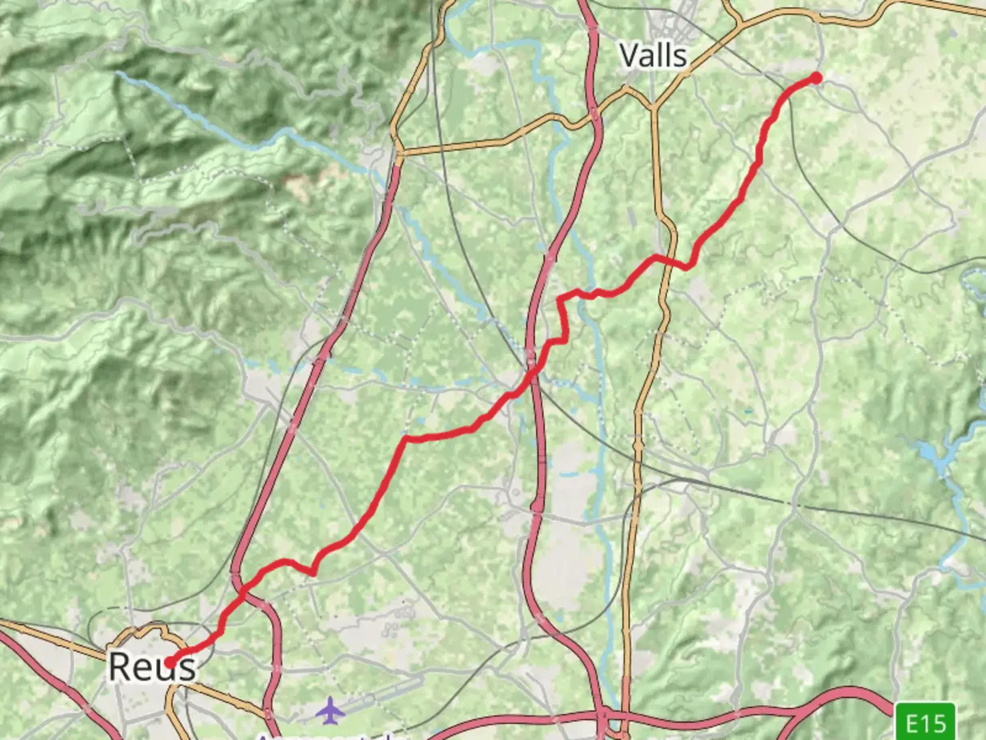 An image depicting the trail Reus - Puigpelat PR C 1 and its surrounding area.
