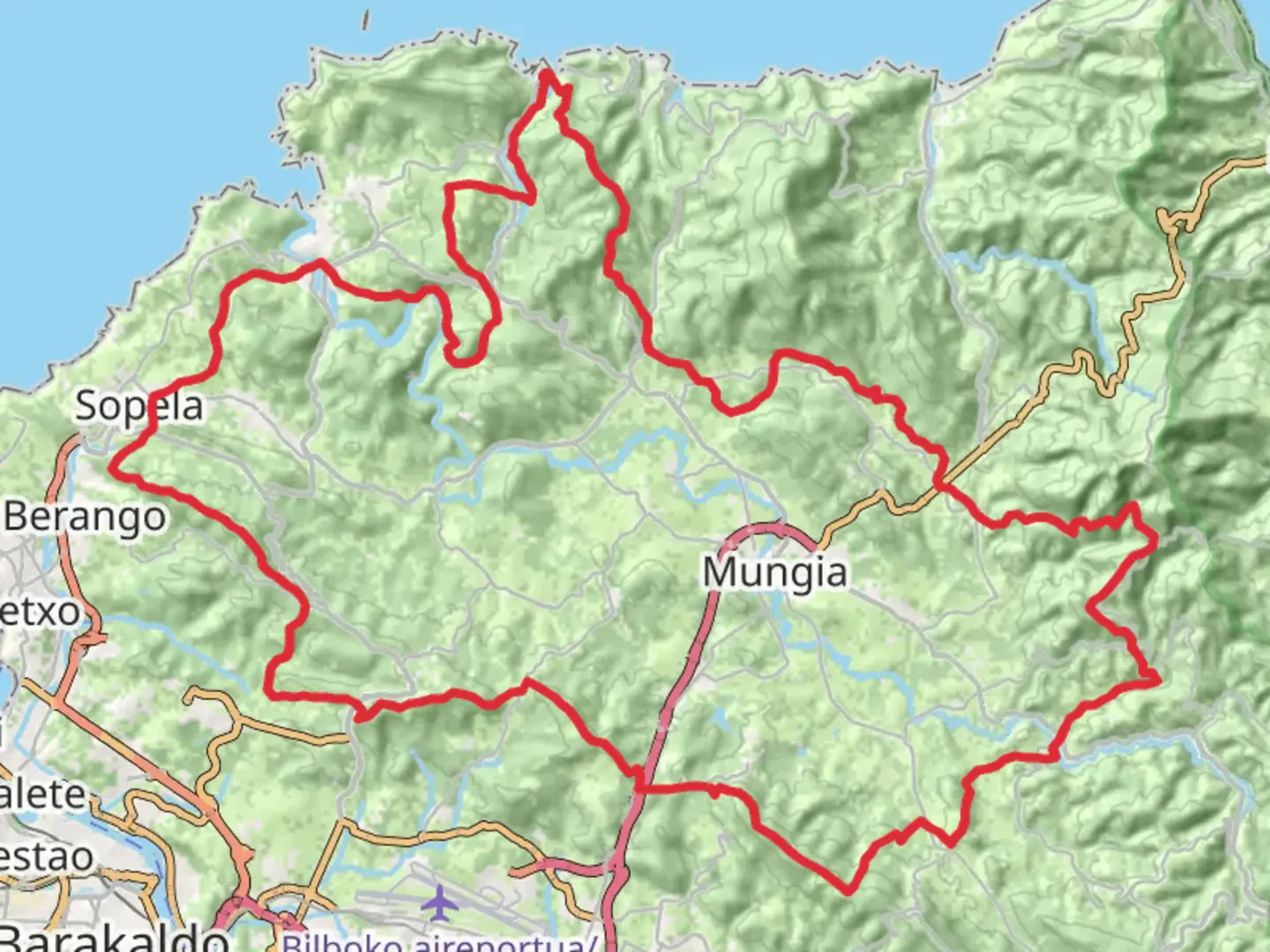 An image depicting the trail GR 280 Vuelta a Uribe and its surrounding area.