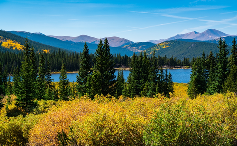 An image depicting the trail Mount Spalding from Echo Lake and its surrounding area.