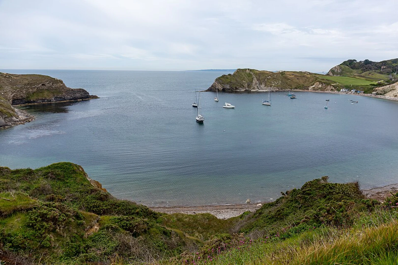 An image depicting the trail Lulworth Cove Loop and its surrounding area.