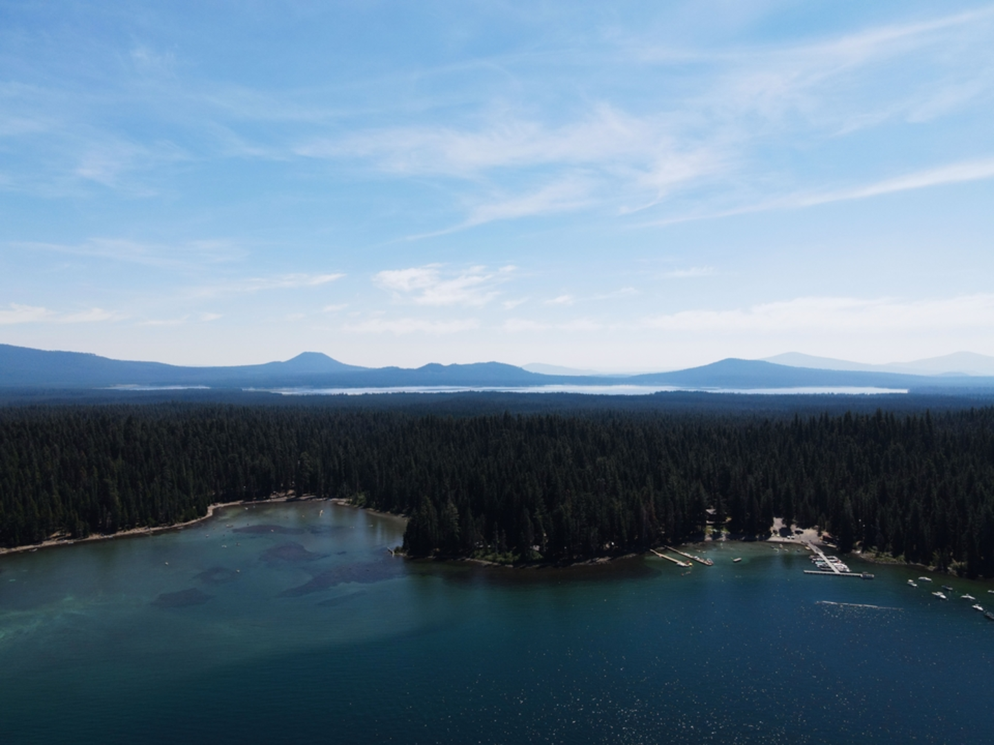 An image depicting the trail Many Lakes Trail and its surrounding area.