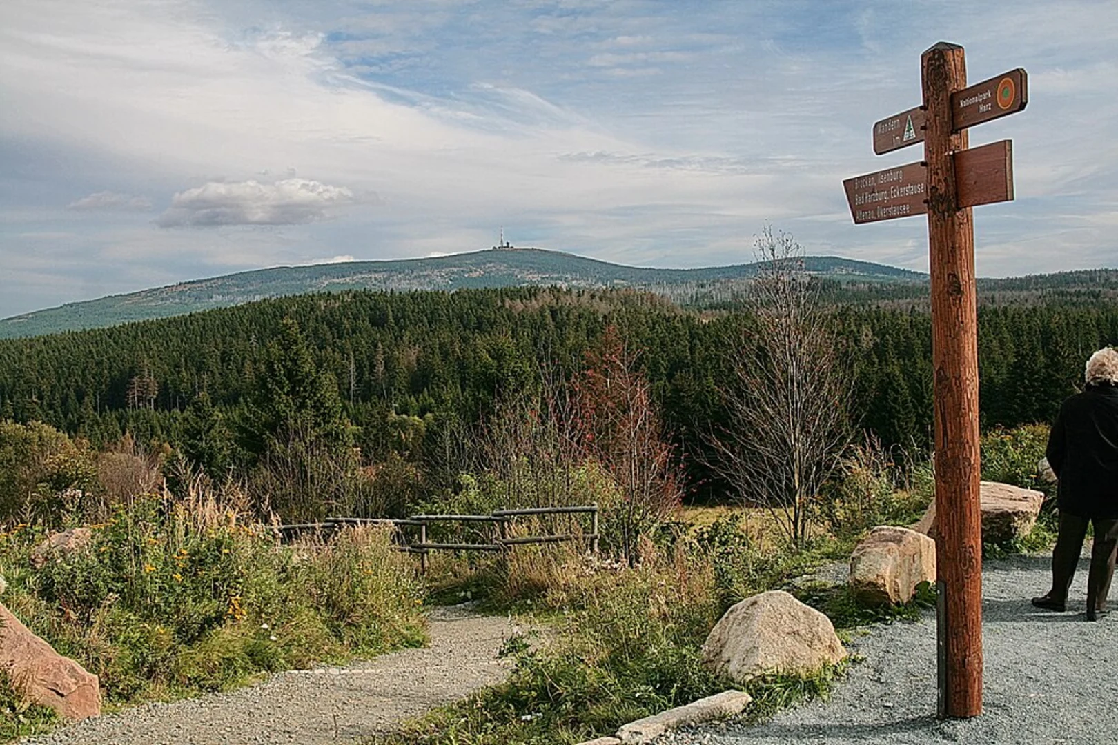 An image depicting the trail Schubenstein Walk and its surrounding area.