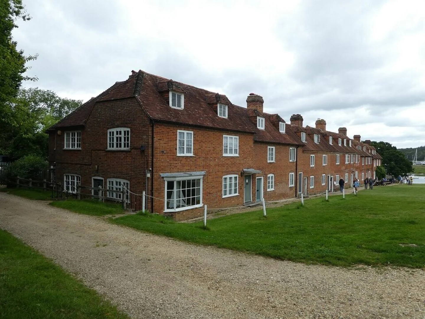 An image depicting the trail Beaulieu River and its surrounding area.