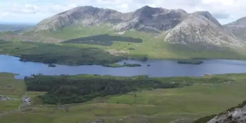 An image depicting the trail 12 Ben Summit Route and its surrounding area.