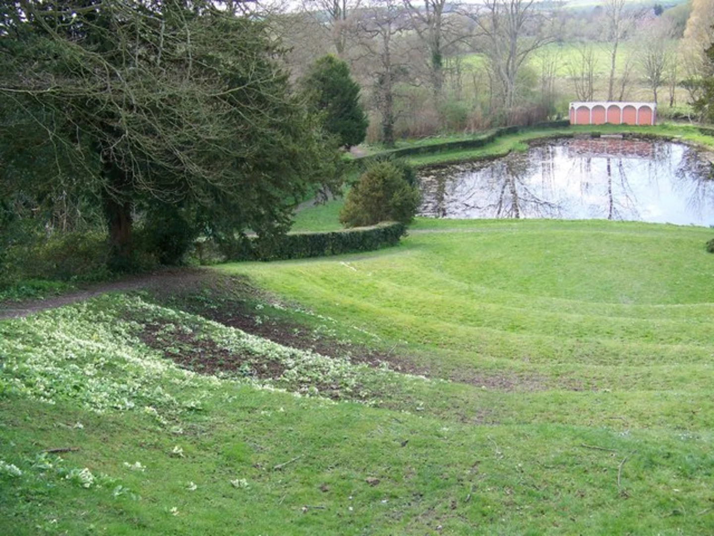 An image depicting the trail Charlton All Saints to Downton Loop and its surrounding area.