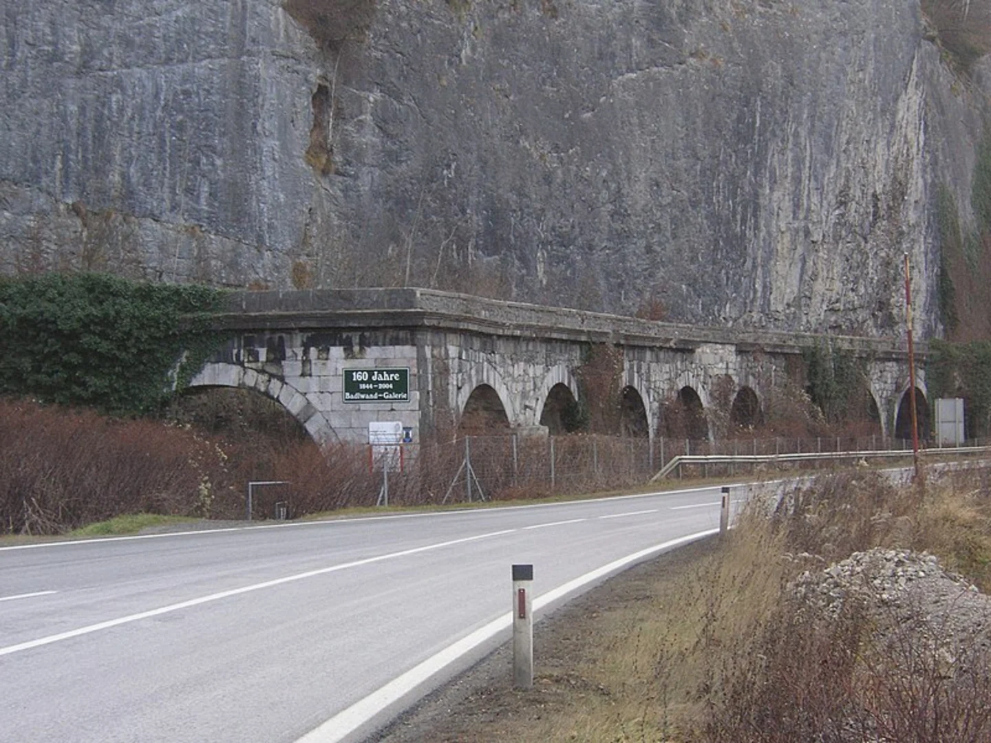An image depicting the trail Badl Gorge Loop Hike and its surrounding area.