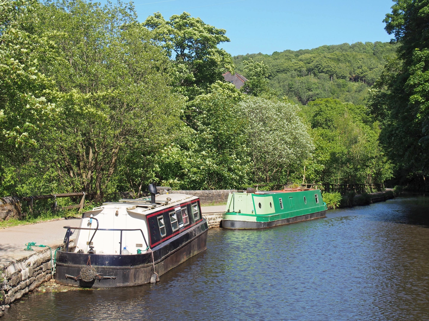 An image depicting the trail Trigs Walk from Hebden Bridge and its surrounding area.