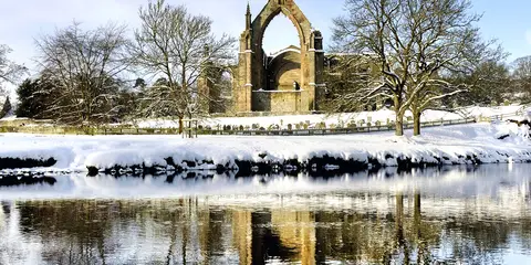 An image depicting the trail Menston to Rocking Hall Loop via River Wharf and River Washburn and its surrounding area.