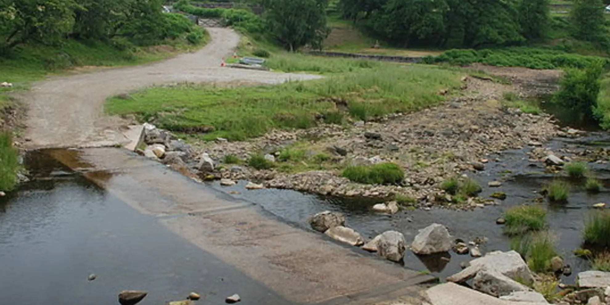 An image depicting the trail Blackden Brook - Kinder and Upper Ashop and its surrounding area.