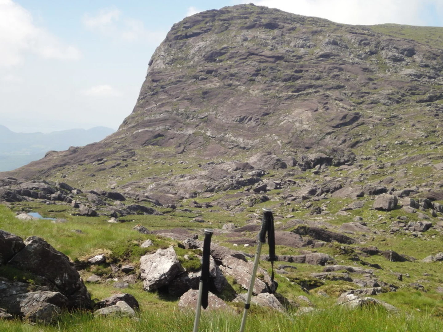 An image depicting the trail Eagles Lough Circuit and its surrounding area.