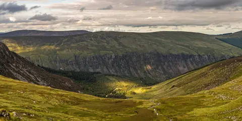 An image depicting the trail Lugnaquilla and Glenmalure Loop and its surrounding area.
