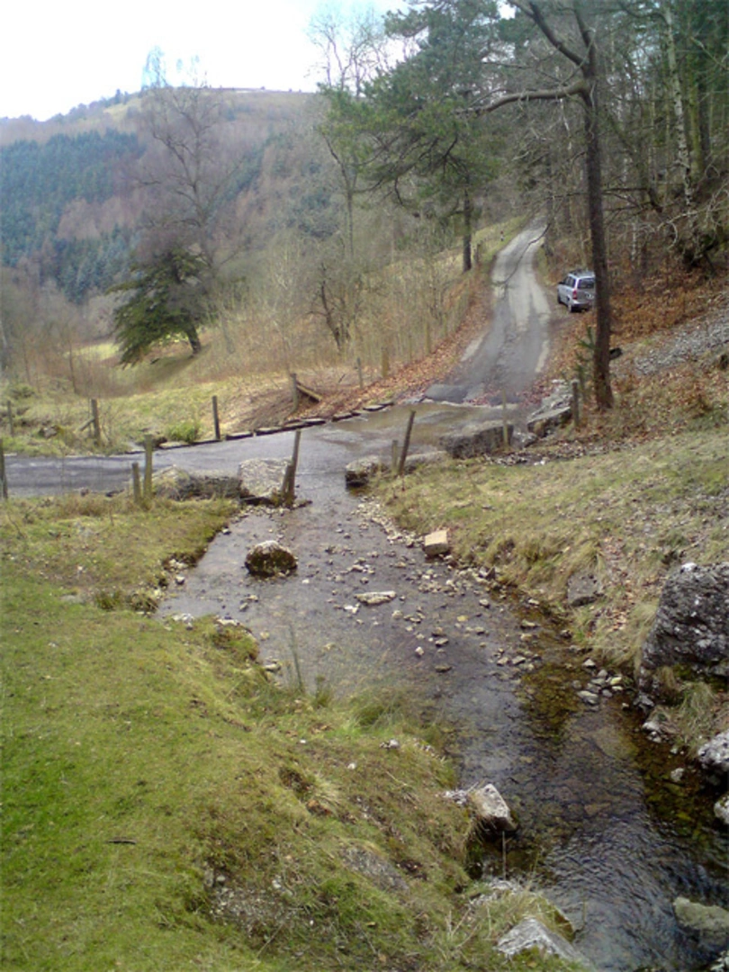 An image depicting the trail World's End Llangollen Loop and its surrounding area.