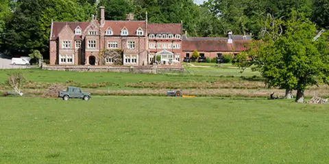 An image depicting the trail Burley Village Walk and its surrounding area.