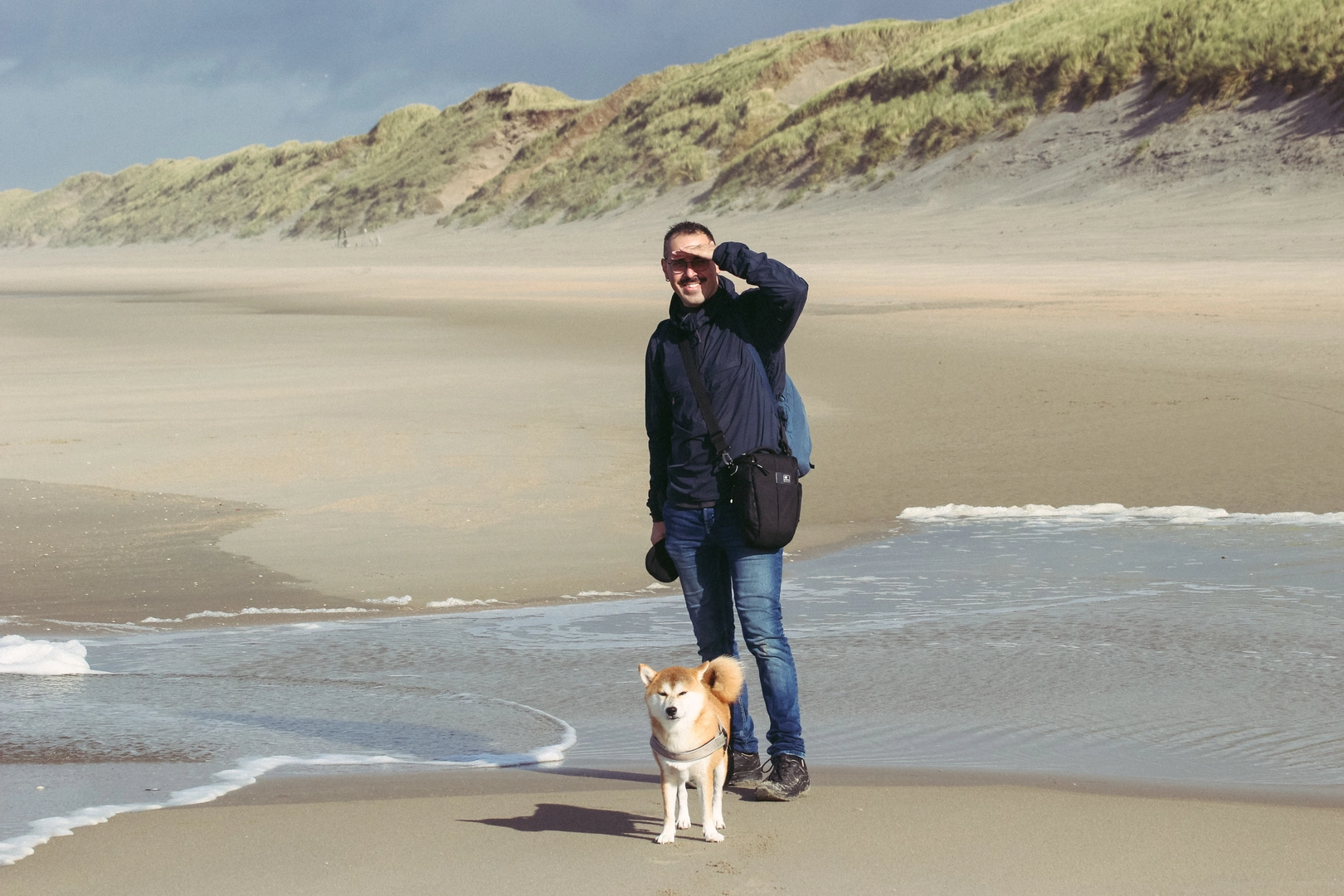 An image depicting the trail Noordhollands Duinreservaat via Johanna's Weg, Bos Weg and Van Oldenborgh Weg and its surrounding area.