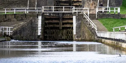 An image depicting the trail Bradford Loop from Saltaire and its surrounding area.